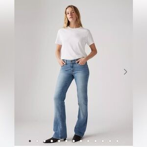 Levi’s vintage classic boot, cut jeans